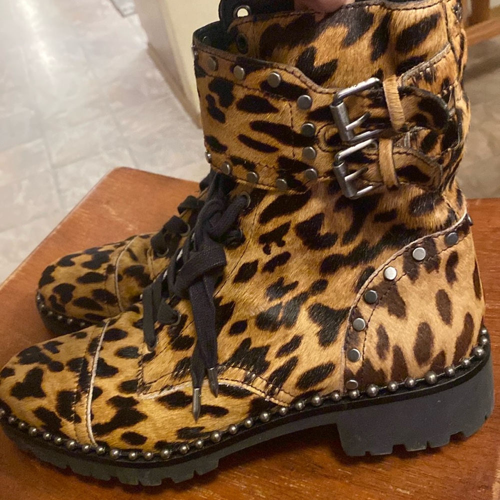 Sam Edelman Leopard Print Ankle Combat Boots Sz 9.5